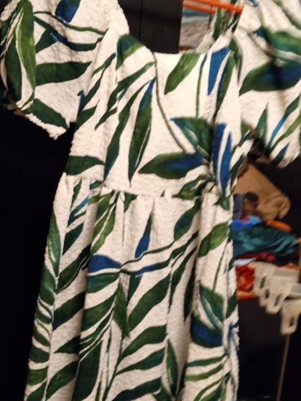time and tru leaves print Small dress